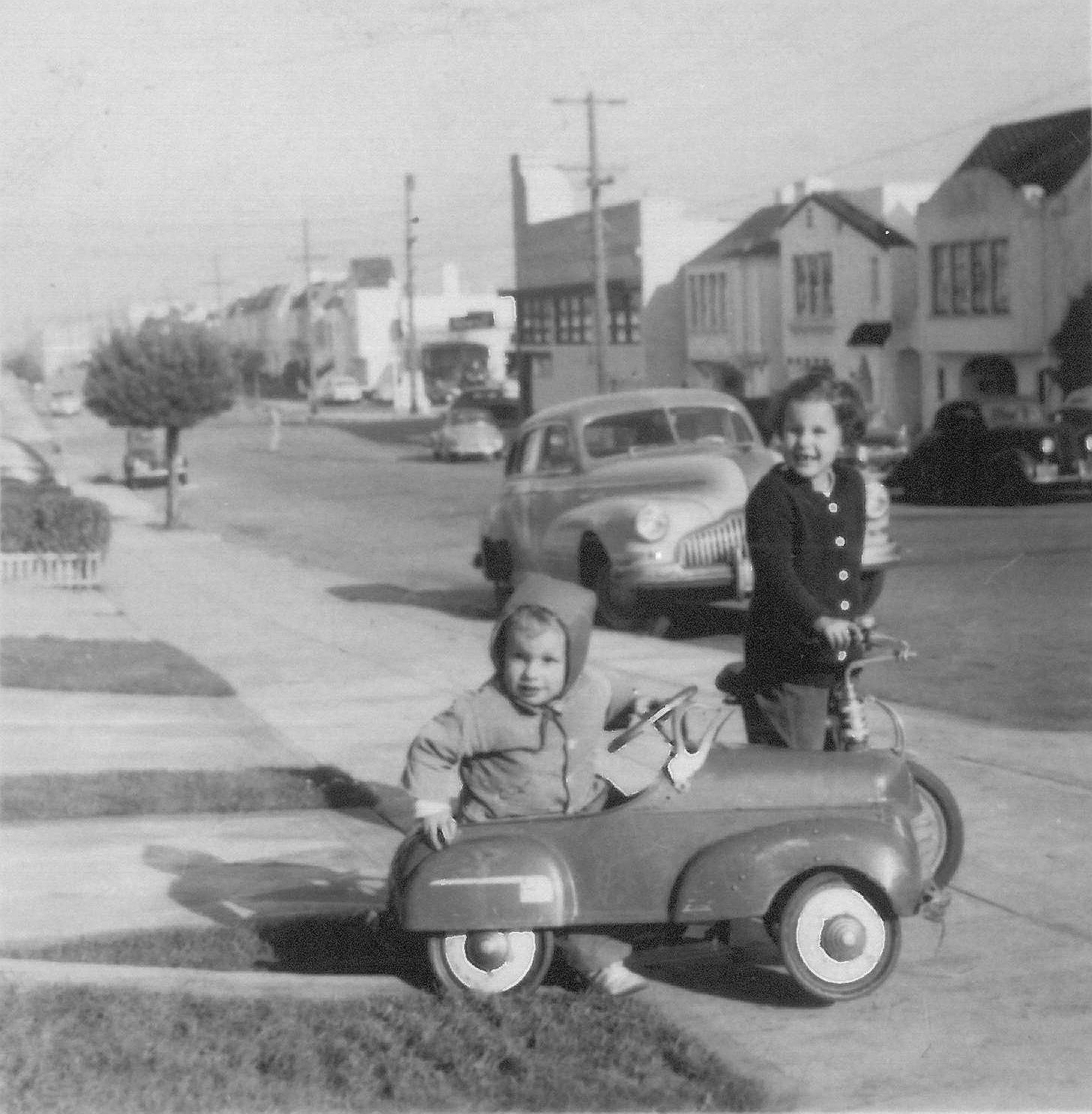 The children Linda and Jeffrey, 1951.