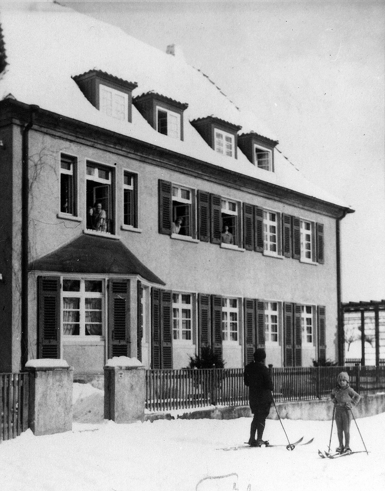 Das Haus der Familie Bernheim auf dem Tübinger Österberg.