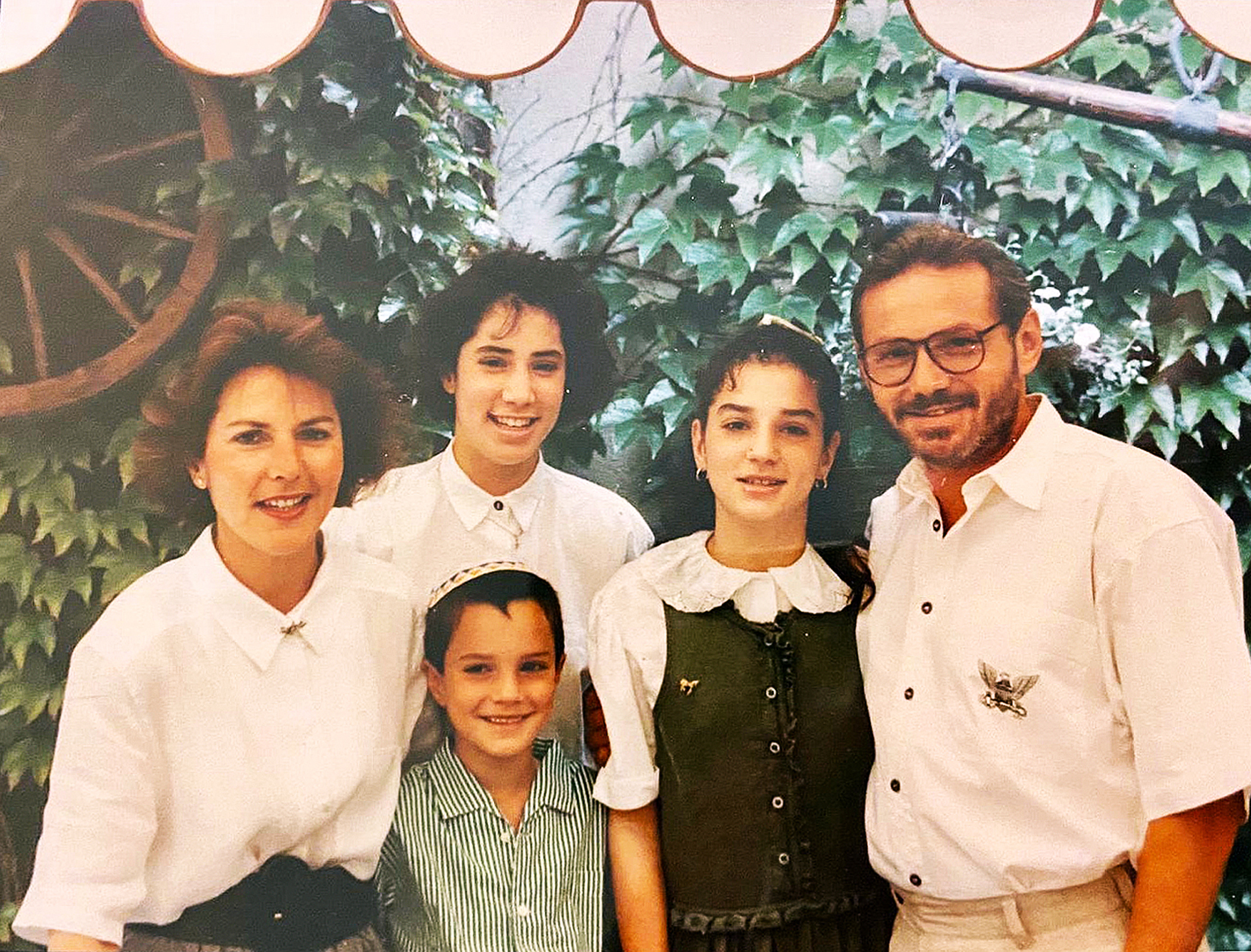 Dr. Kahn with his family.