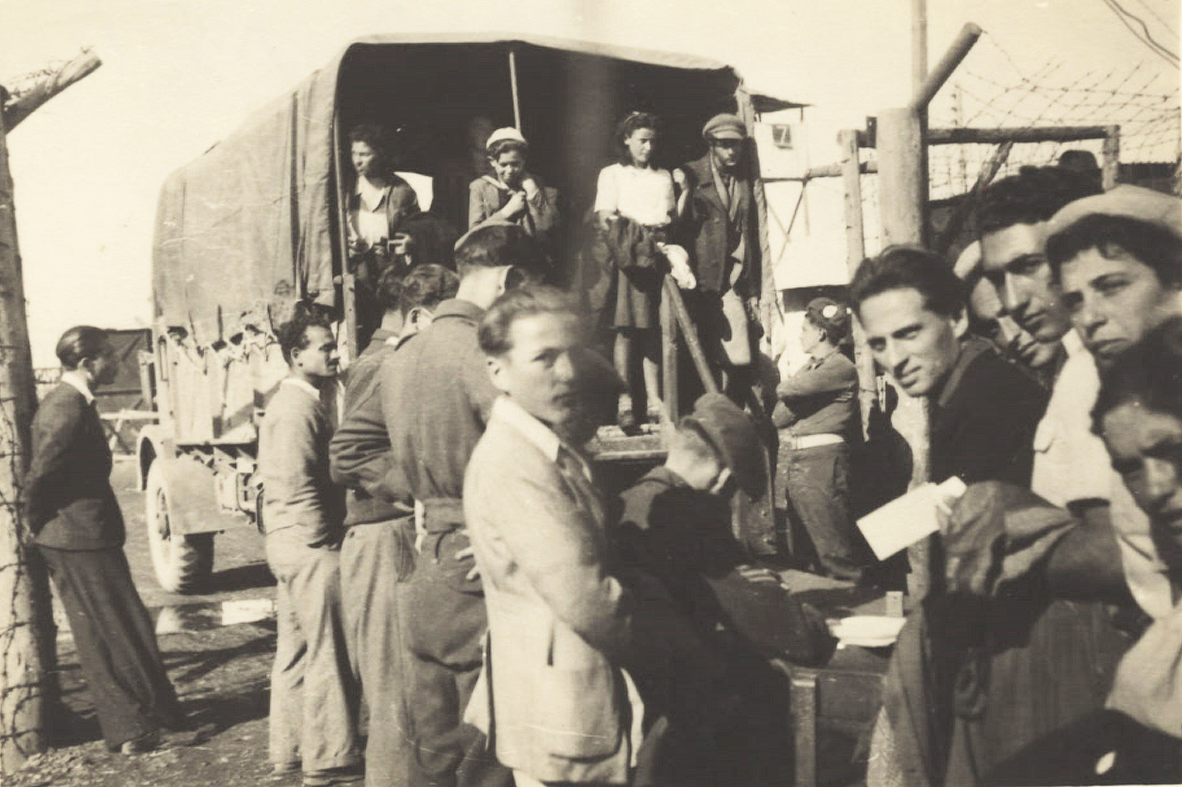 Die Einwanderergruppe, die von der britischen Mandatsbehörde auf Zypern festgesetzt wurde.