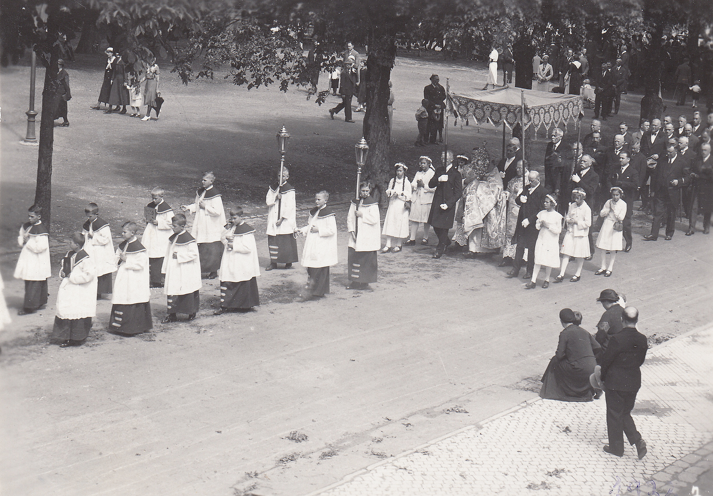 Corpus Christi procession 1933