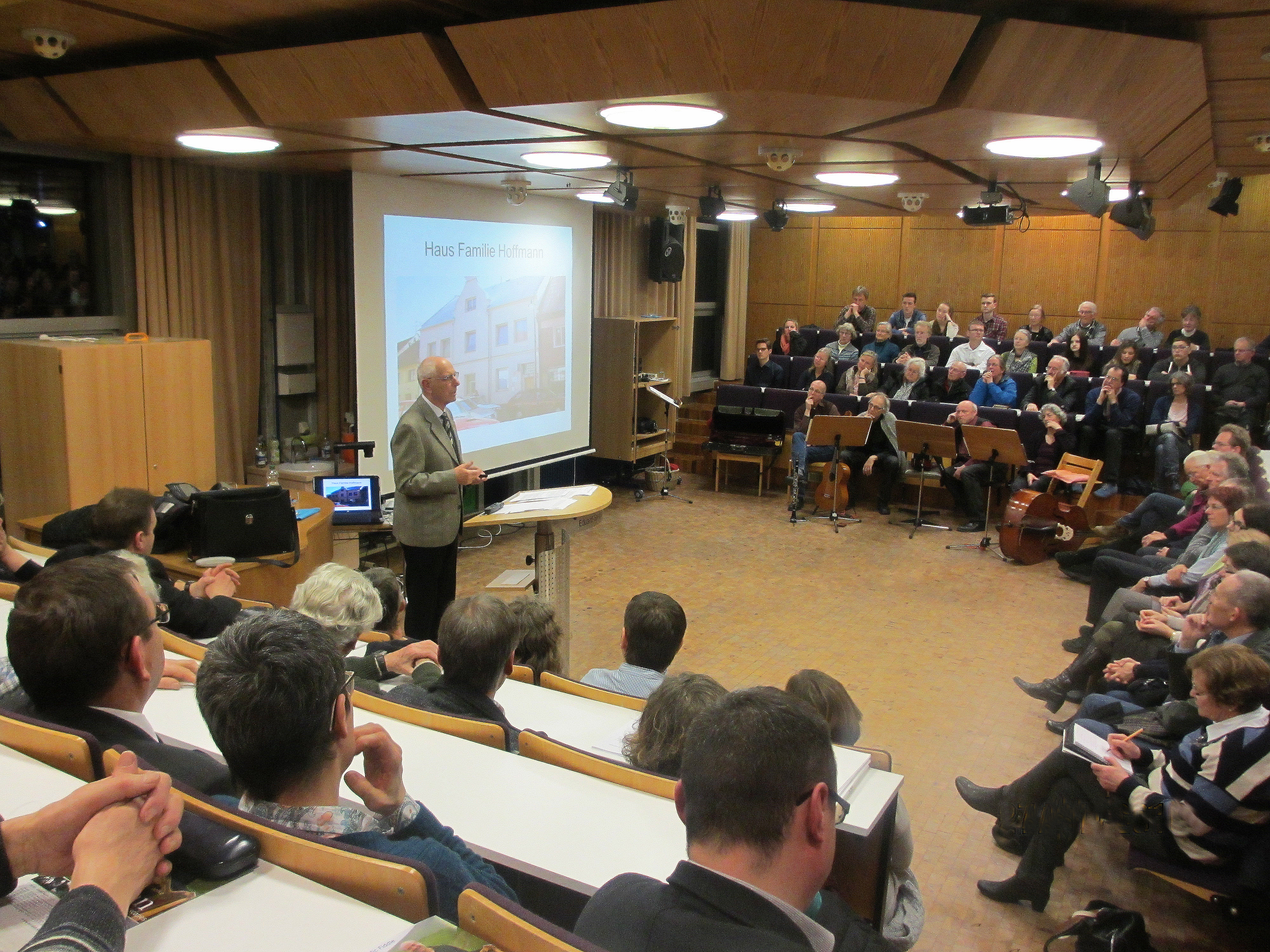 Pavel Hoffmann at a lecture in Freudenstadt, 2016.