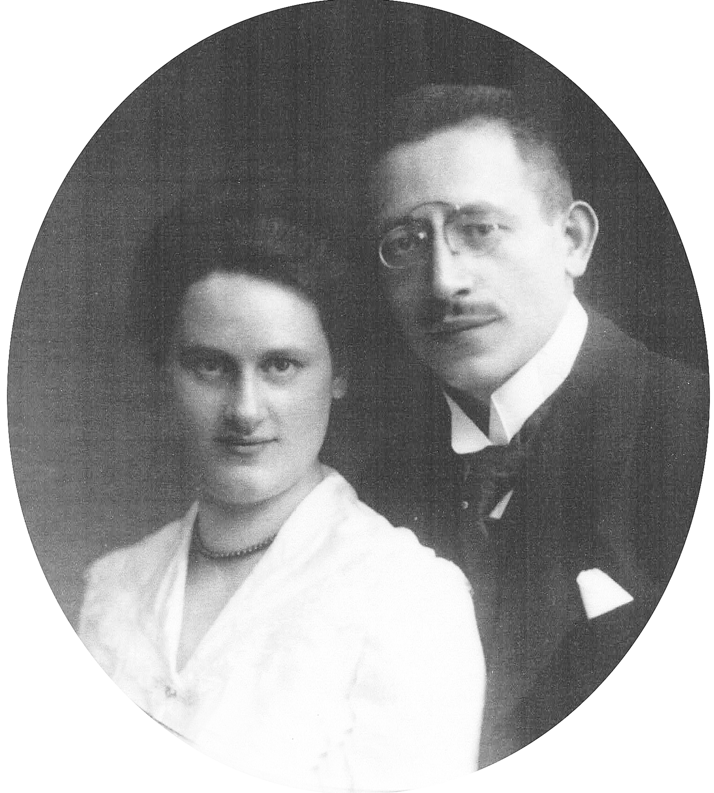 Mina and Leon Schmalzbach.