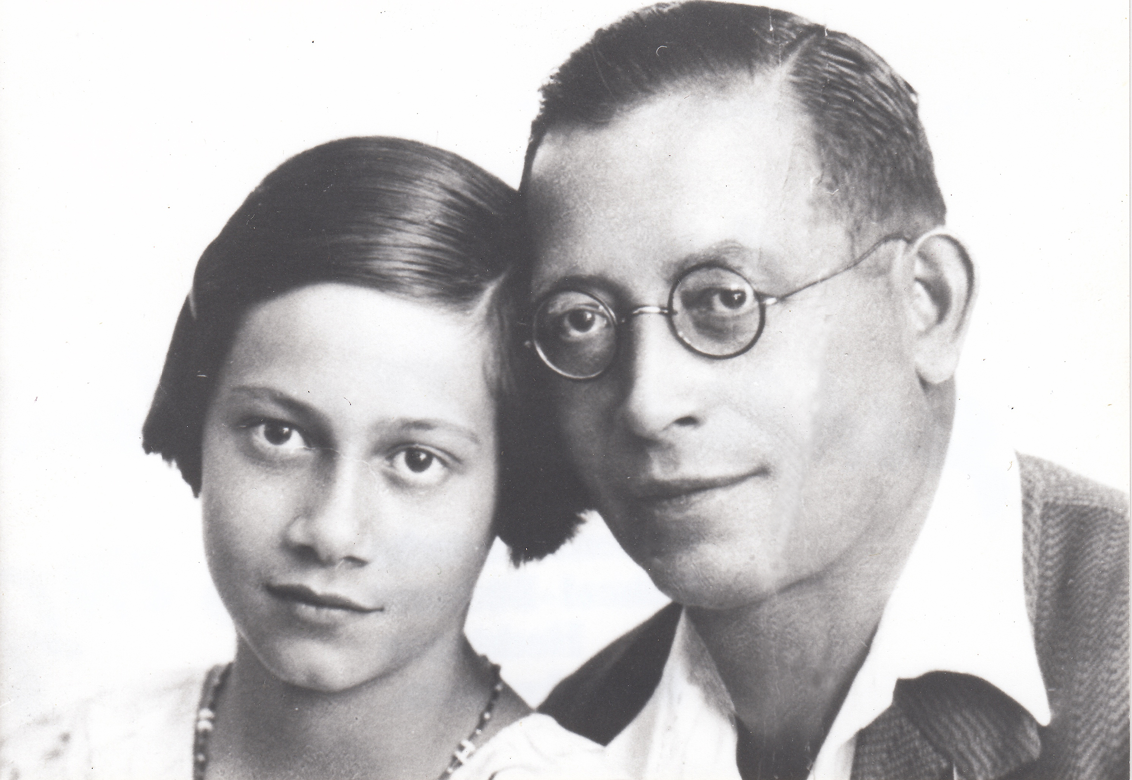 Ruth & Leon Schmalzbach.